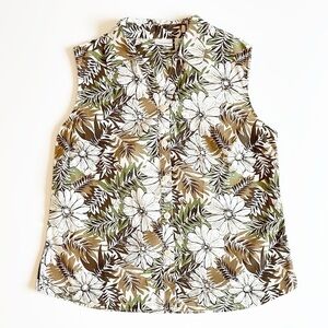 White Stag Floral Sleeveless Button Down Top